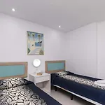 Castle Harbour 8 Daire *
