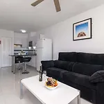 Castle Harbour 8 *