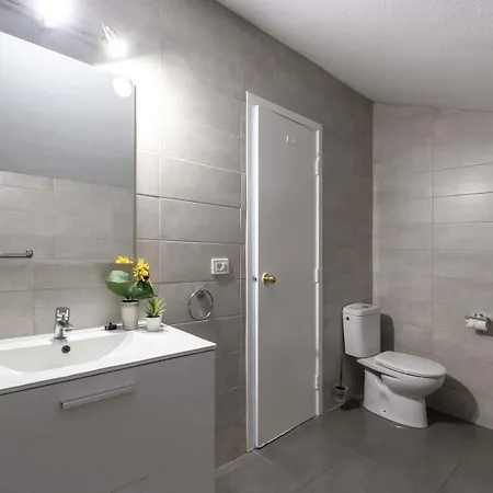 Castle Harbour 8 Апартаменты *