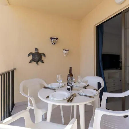 Castle Harbour 8 * Los Cristianos (Tenerife)